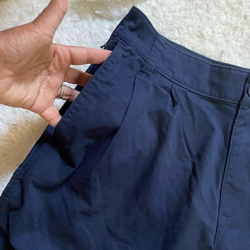 Hollister Men's Dark Blue Flat Front Shorts - Picture 6 of 12